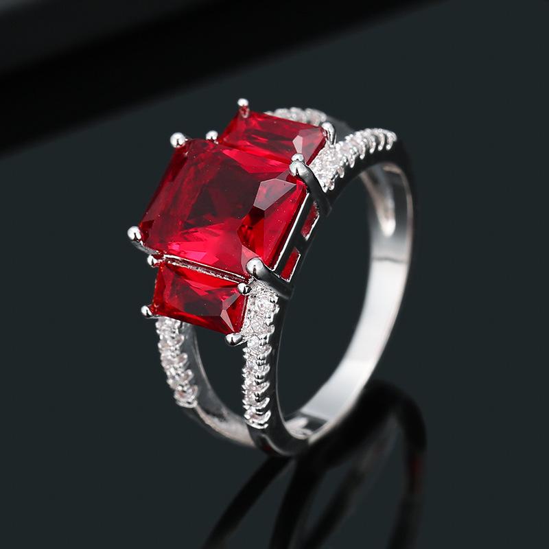 Women s Exquisite Square Zircon Copper Ring - Stylish Birthday Gift Size 10 красный