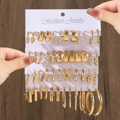 24 Paires/set Boucles d'oreilles Rétro Métal Torsadé en Forme de C Tendance pour Femmes Boucles d'oreilles Grandes Anneaux Métal Brillant Boucles d'oreilles Bohèmes pour Femmes Zircon d'Oreille