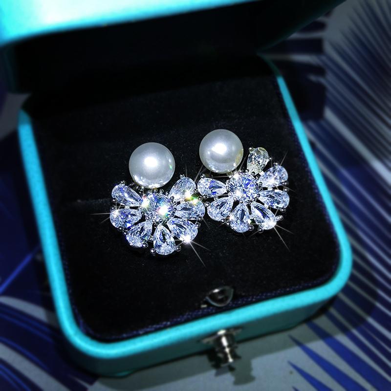 Elegant Temperament Pearl Snowflake Earrings Ladies  Sterling copper Fashion copper Jewelry Party Anniversary Jewelry Gift