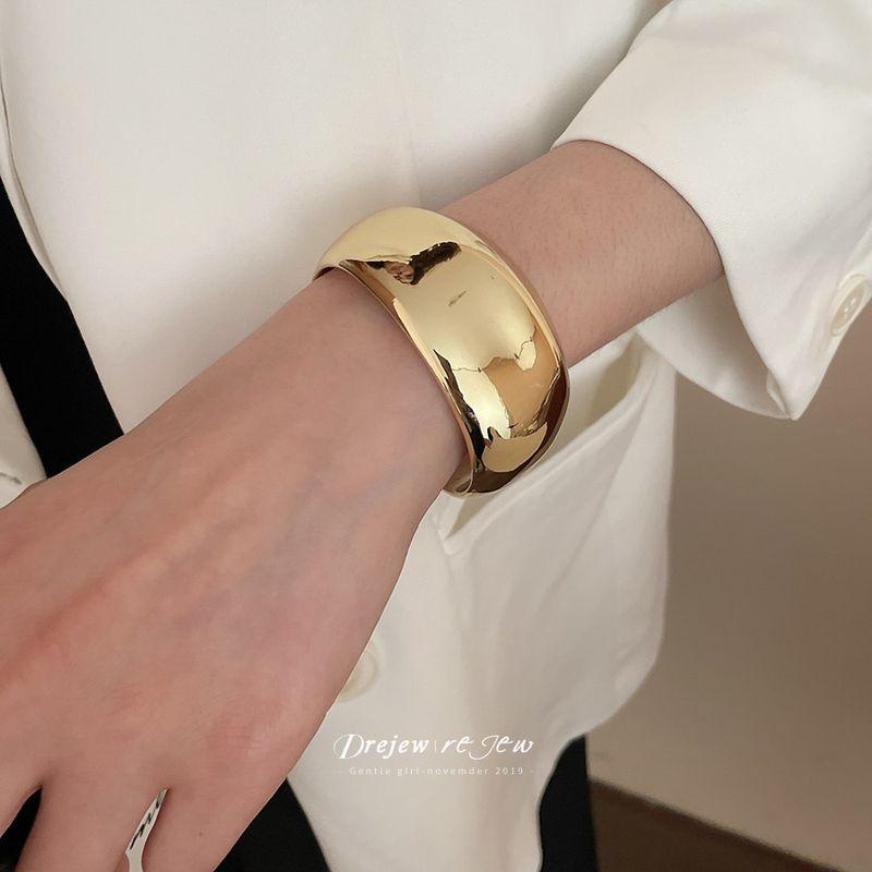 European and American Style Gold Wide Open Bracelet Accessories, Light Luxury Niche Exquisite Bracelet Arm Band Jewelry for Women