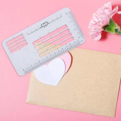 4 adet Zarf Şablonları Zarf Adresleme Kılavuzu Şablonlar Hafif Taşınabilir DIY Kaligrafi Cetvel Hattı Kılavuzu Stencil Şablonları Seti