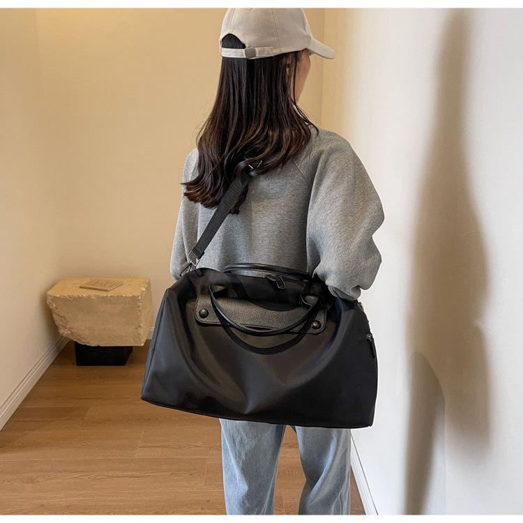 Women's Large Capacity Wet/Dry Travel and Fitness Bag - Lightweight Carry-On for Short Trips