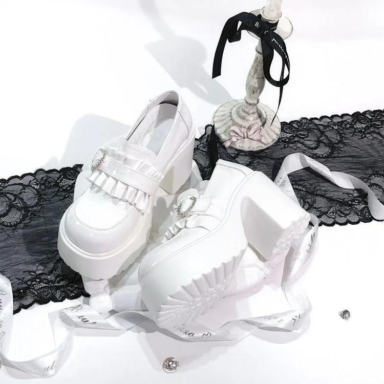 

Туфли Мэри Джейн на толстой подошве из маленькой кожи женские 2025 осень новый дизайн панк лолита обувь женские модные универсальные лоферы повседневные 35 белый