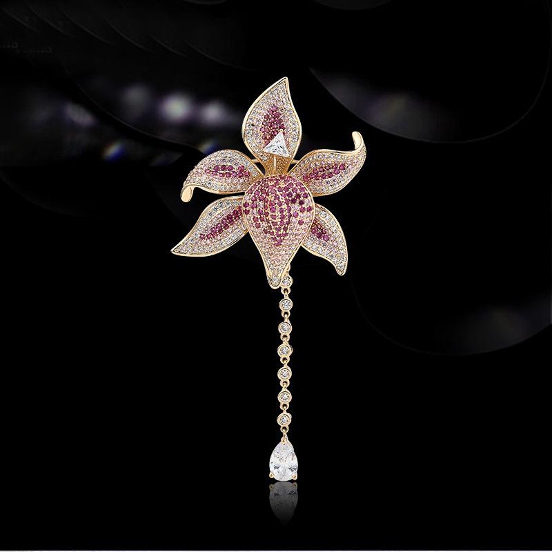 Elegant Female High-End Temperament Floral Brooch Suit Simple Personality Zircon Accessories Clothes Corsage Jewelry
