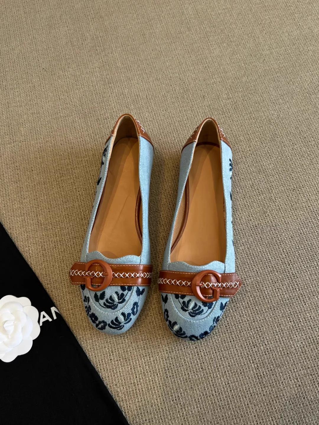 

Версия из овчины ~ Вышитые ретро-туфли с круглым носком и легким ртом, женские однотонные туфли, подходящие по цвету, универсальные, повседневные, с вышивкой, с одной педалью, на плоской подошве, женские туфли 35 синий