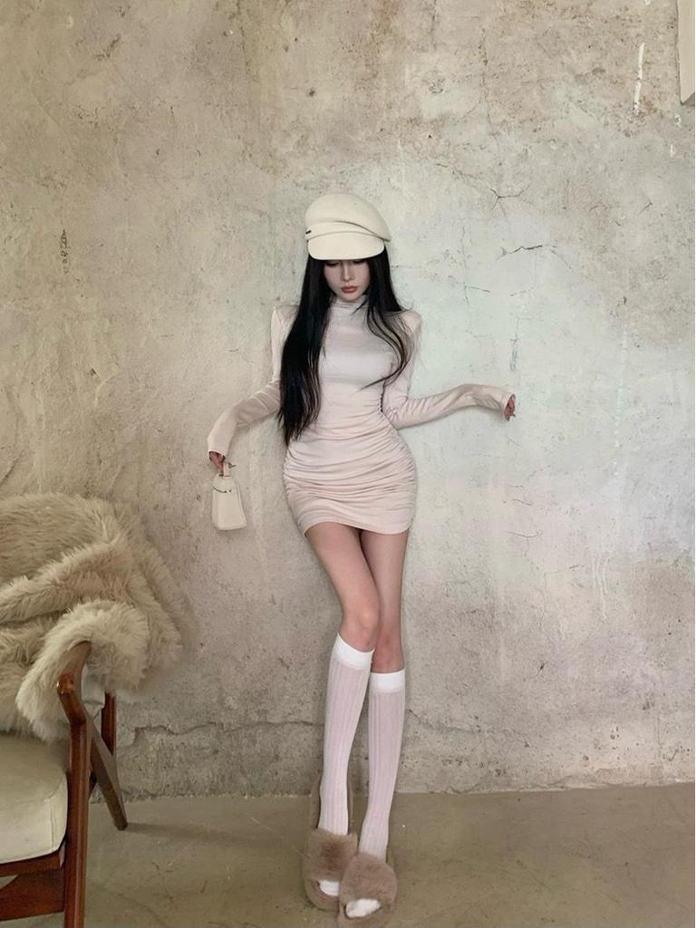 Slim Fit Half-High Collar Long Sleeve Dress for Women - Sexy Autumn/Winter Hip-Hugging Style