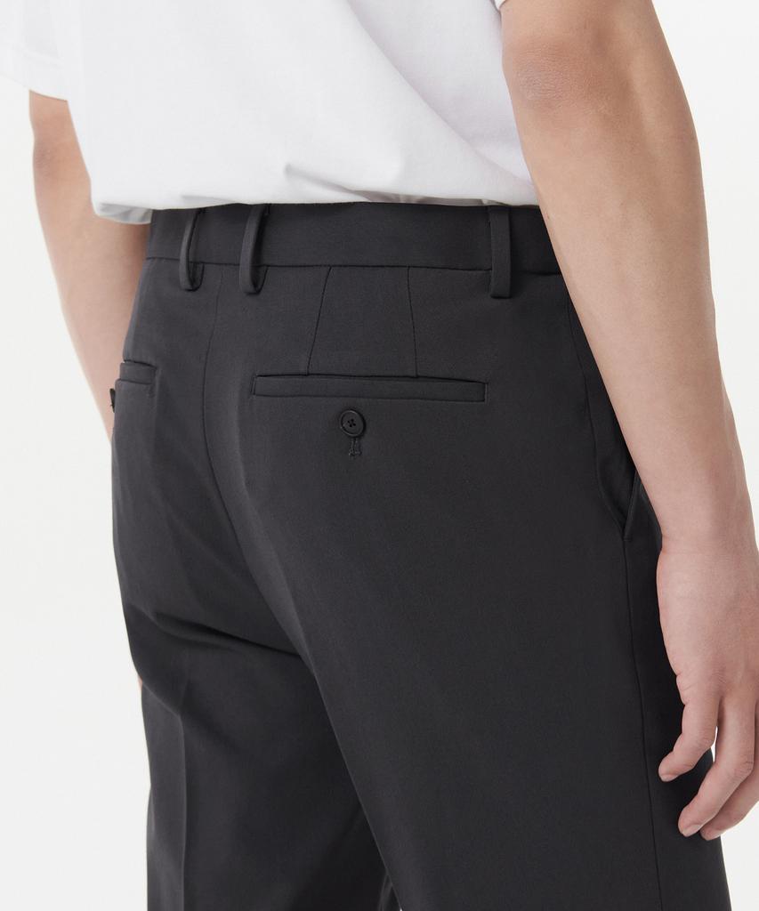 MUSINSA STANDARD Tapered Hidden Banding Crop Slacks [Gunmetal]
