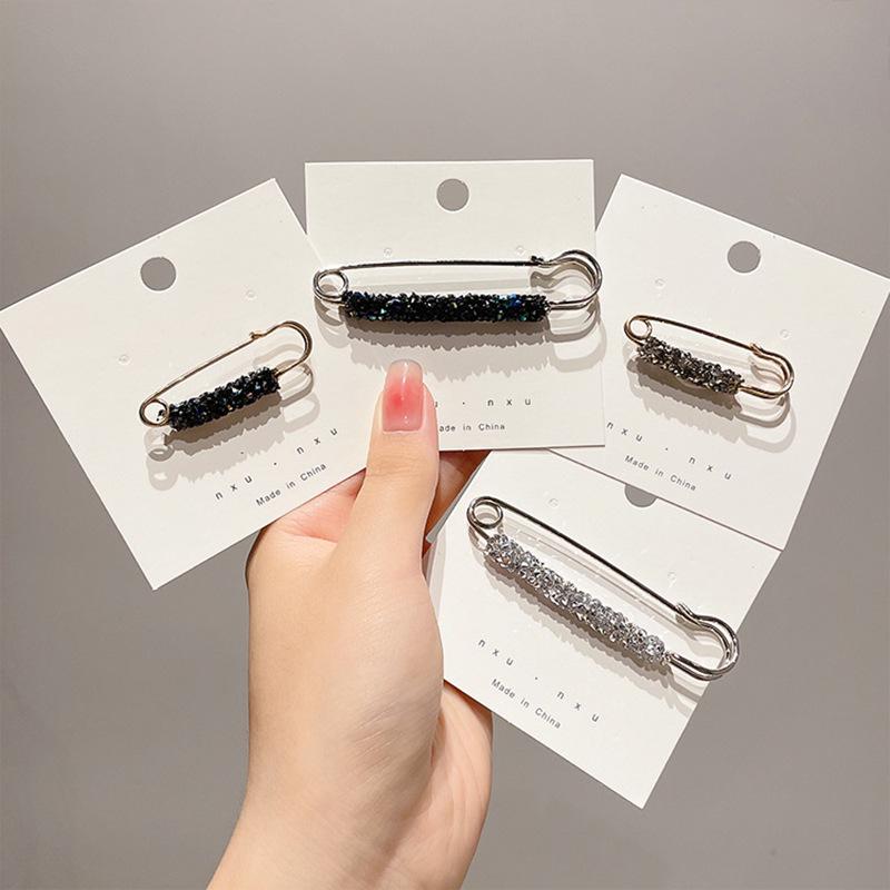 Broșă de talie cu strasuri: Broșă Anti-Expunere & Accesoriu de Îmbrăcăminte Ajustabil