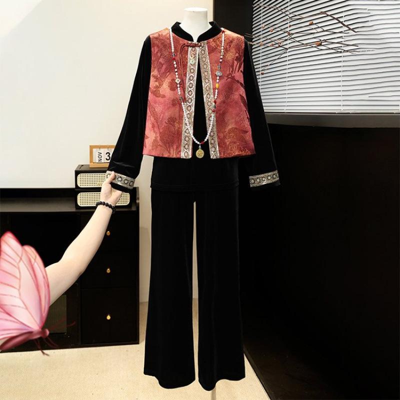 

Elegant Spring/Autumn Velvet Suit: Women s Three-Piece Set for Middle-Aged & Elderly 5XL (150-165 lbs)