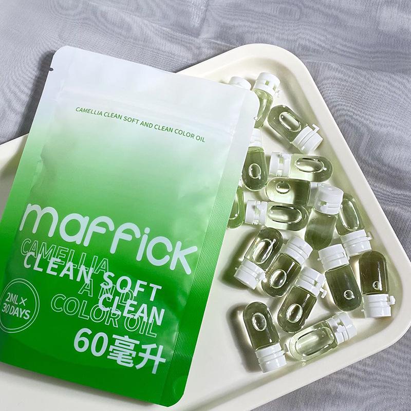 

Maffick Масло для умывания с камелией, дорожный формат, мягкое глубокое очищение