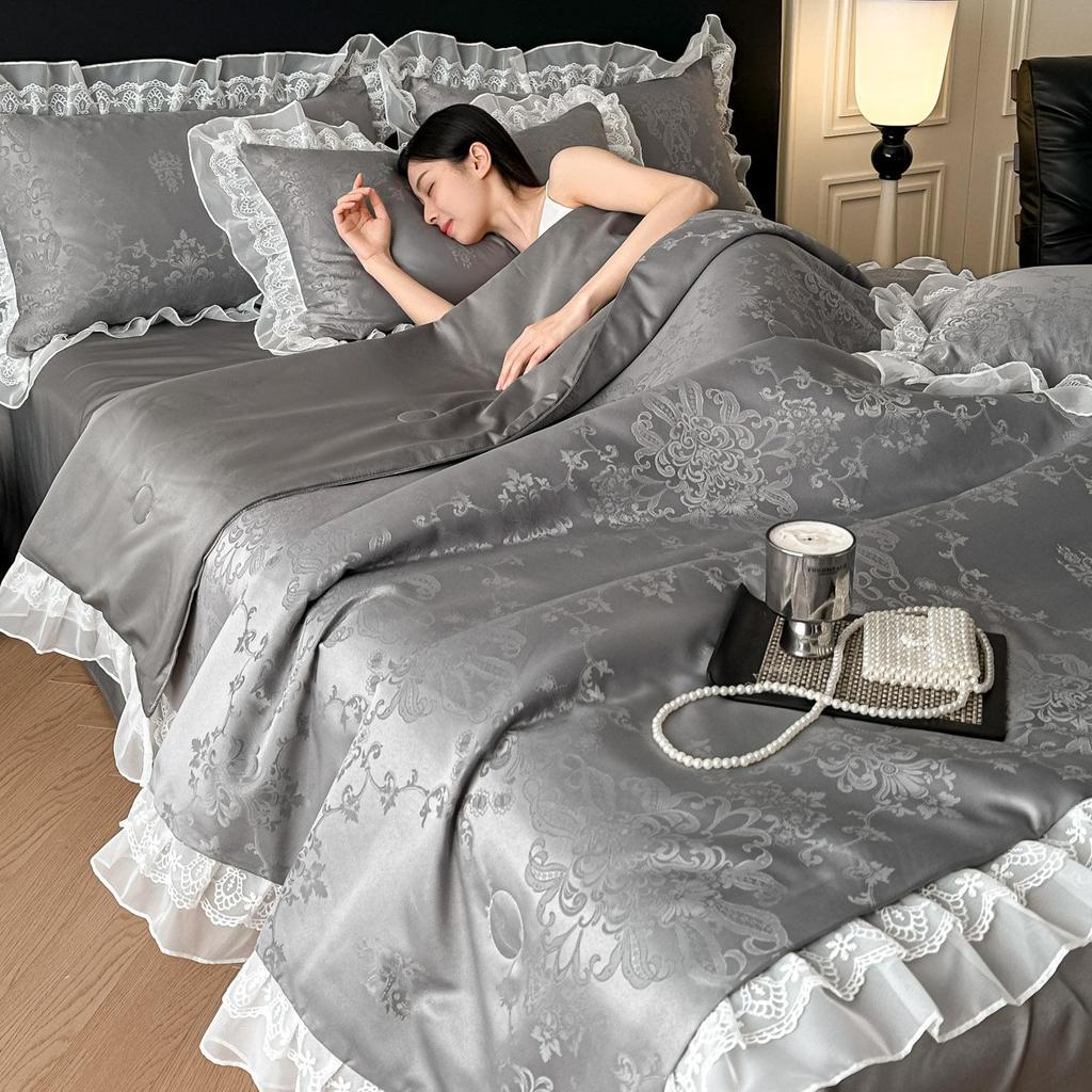 Korean Style Romantic Elegant Lace Silk Jacquard Summer Quilt Set