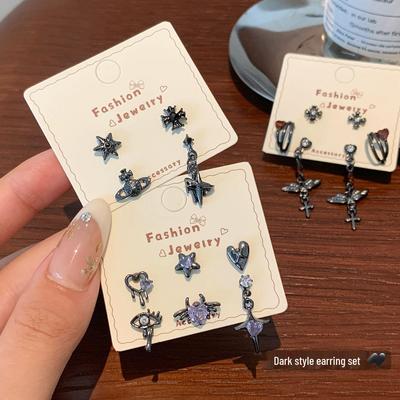 Set de Pendientes de Tachuela de Cruz de Diablo Punk Gótico para Mujer - Diseño Dulce, Genial y Picante