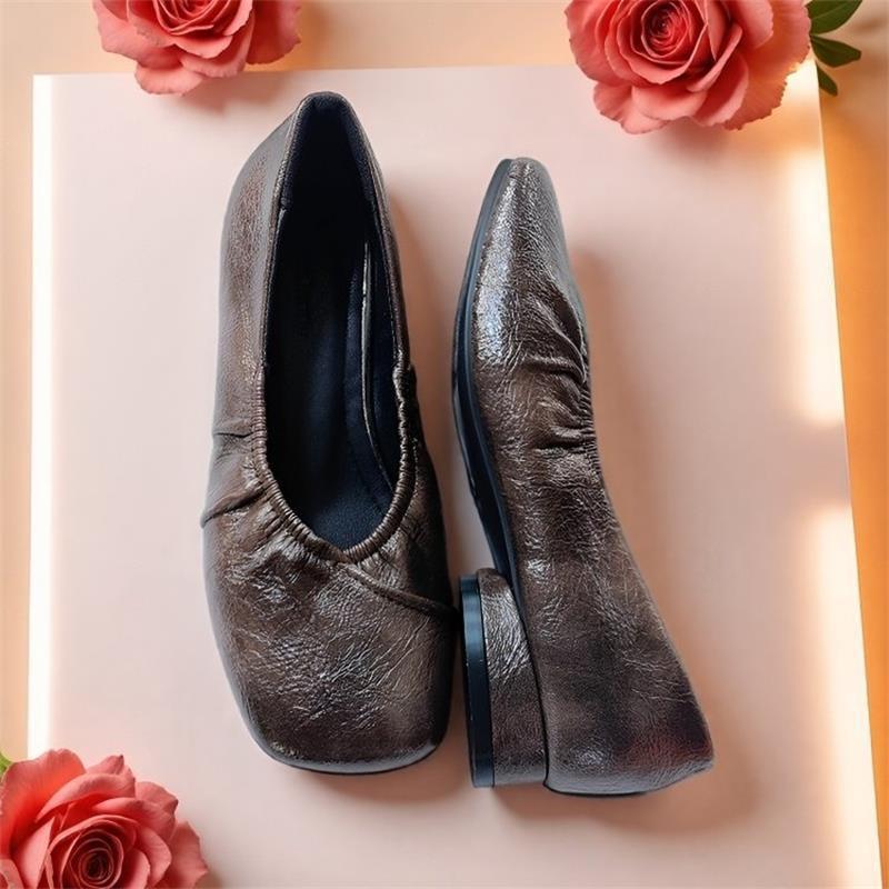 New pleated soft leather diagonal head soft leather low heel shallow mouth single shoes autumn temperament grandma shoes
