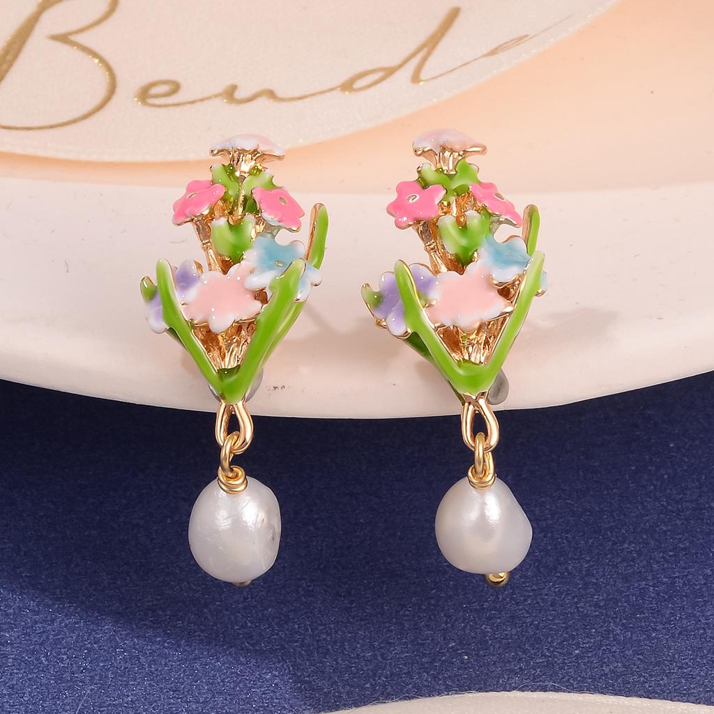 Fresh new Chinese flower stud oil painting style high-end enamel pearl earrings vintage national style tassel earrings women