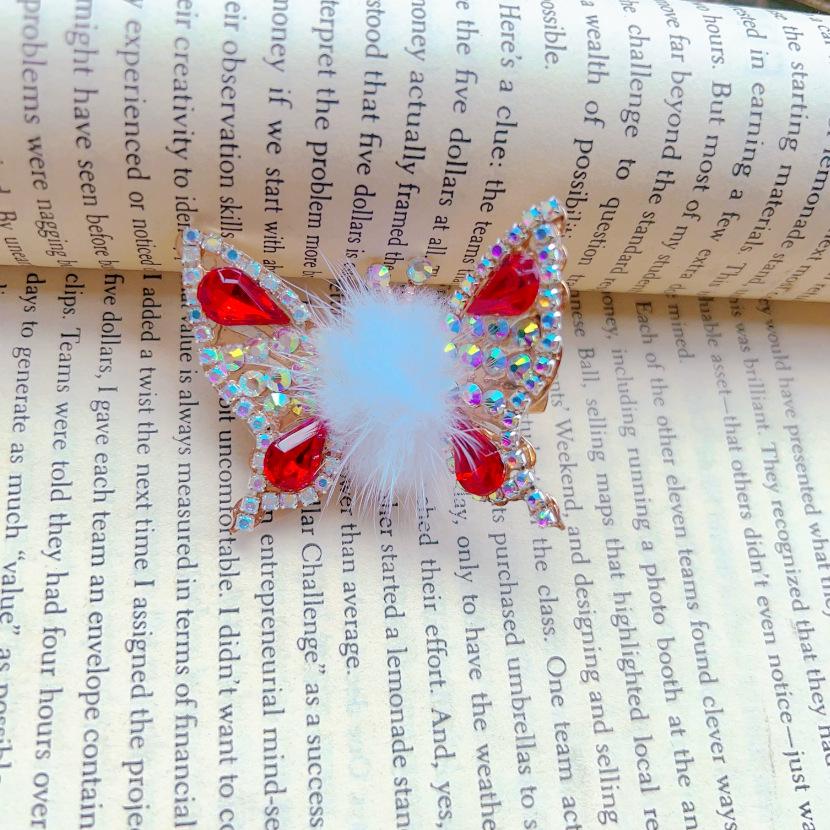 Korean Ancient Style Flapping Butterfly Tassel Hair Clip & Hairpin