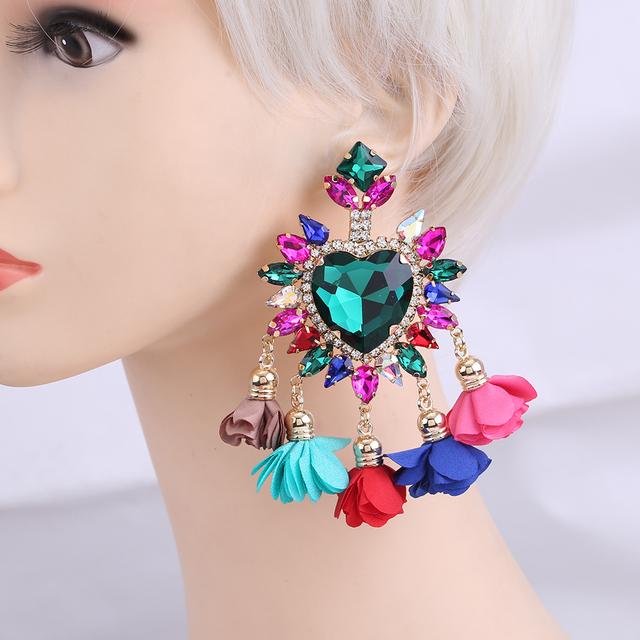 Aretes De Mujer Modernos Módní náušnice kapkové náušnice pro ženy Květinový střapec Náušnice Svatební Brincos šperky Dívka Dárky