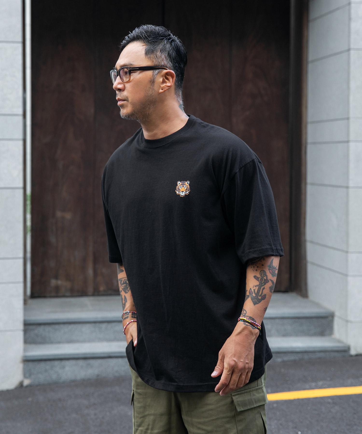 Rugged House Tiger Den Short Sleeve T-Shirt Black Black_Free/Free