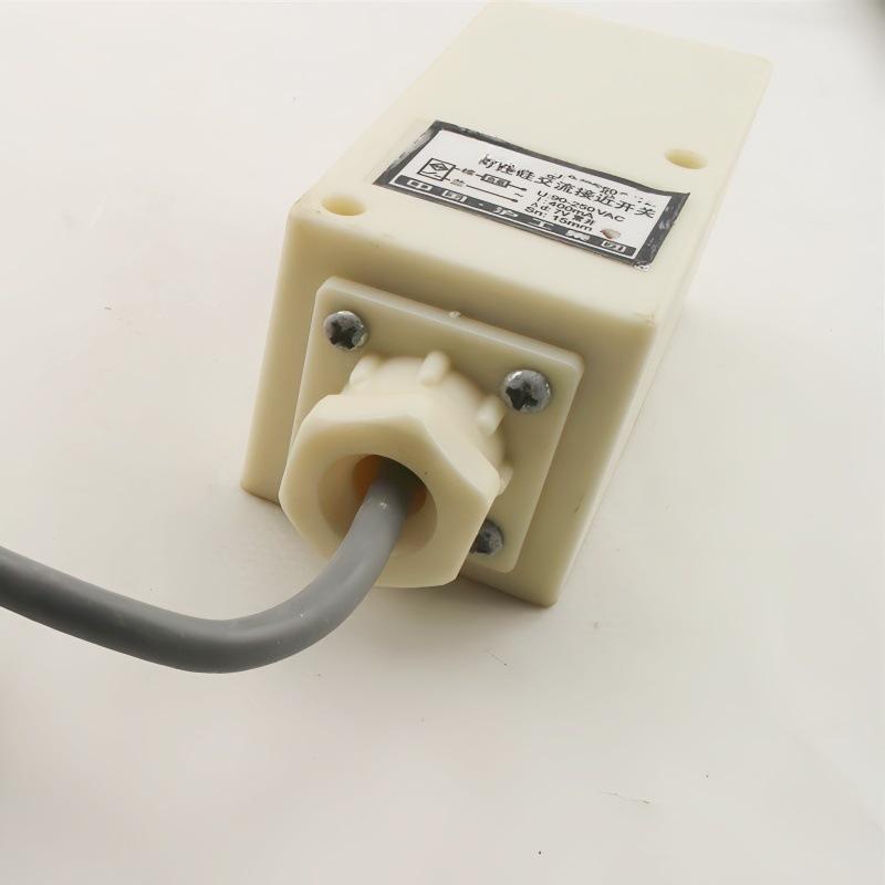 Huguang Proximity Sensor LJ2(G)L-20-4/121/122123124 Contactless Transistor Inductive Switch