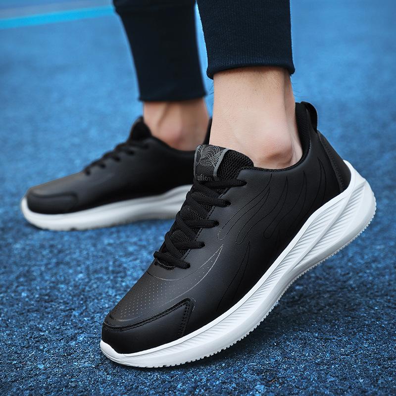 All-black sports men's shoes 2025 autumn and winter new leather waterproof and non-slip running shoes men's soft-soled casual shoes