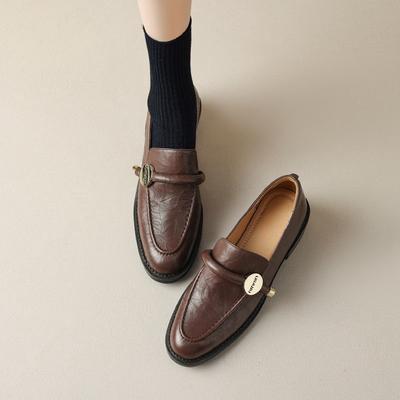 Mocassins à talon épais et boucle dorée rétro chaussures simples pour femmes style britannique petites chaussures en cuir