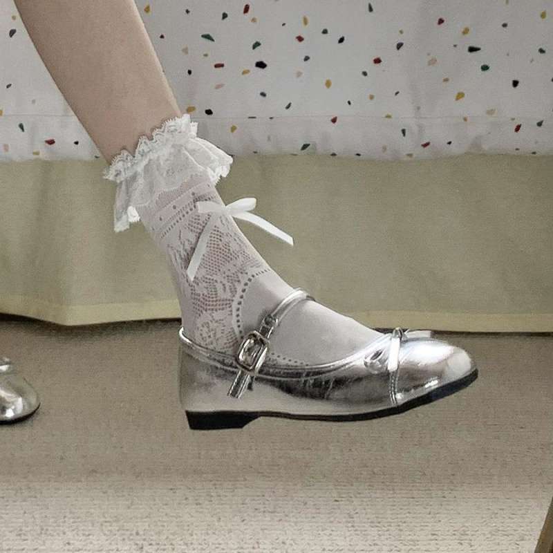 Stříbrné světlo ústa balerínky s plochou podrážkou jediné boty pro dámské 2025 nové letní sukně francouzská kulatá hlava boty Mary Jane