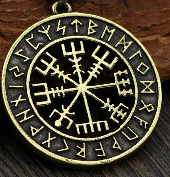Nordic Viking Runes Compass Pendant Necklace - Men's Trendy Accessory