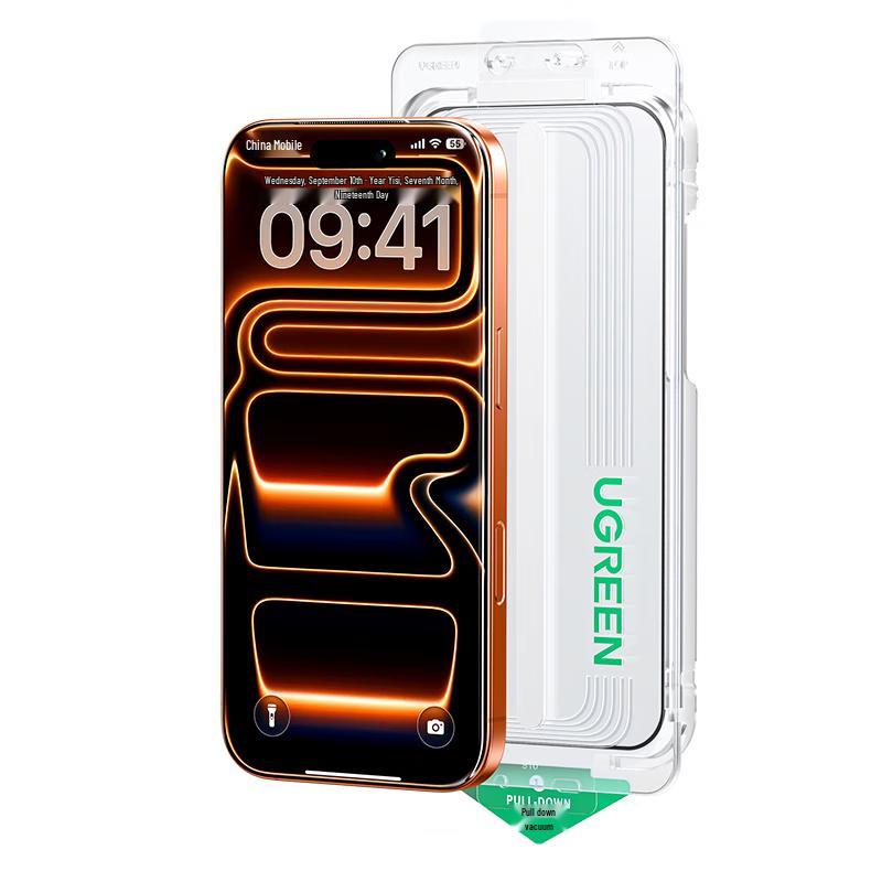 

UGREEN Dust-Free Corning Glass iPhone Screen Protector iPhone 17 / 16 Pro
