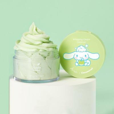 Coffret spécial nettoyant à la crème fouettée au cidre de pomme 100 ml (+Cinnamoroll Handy Tok)