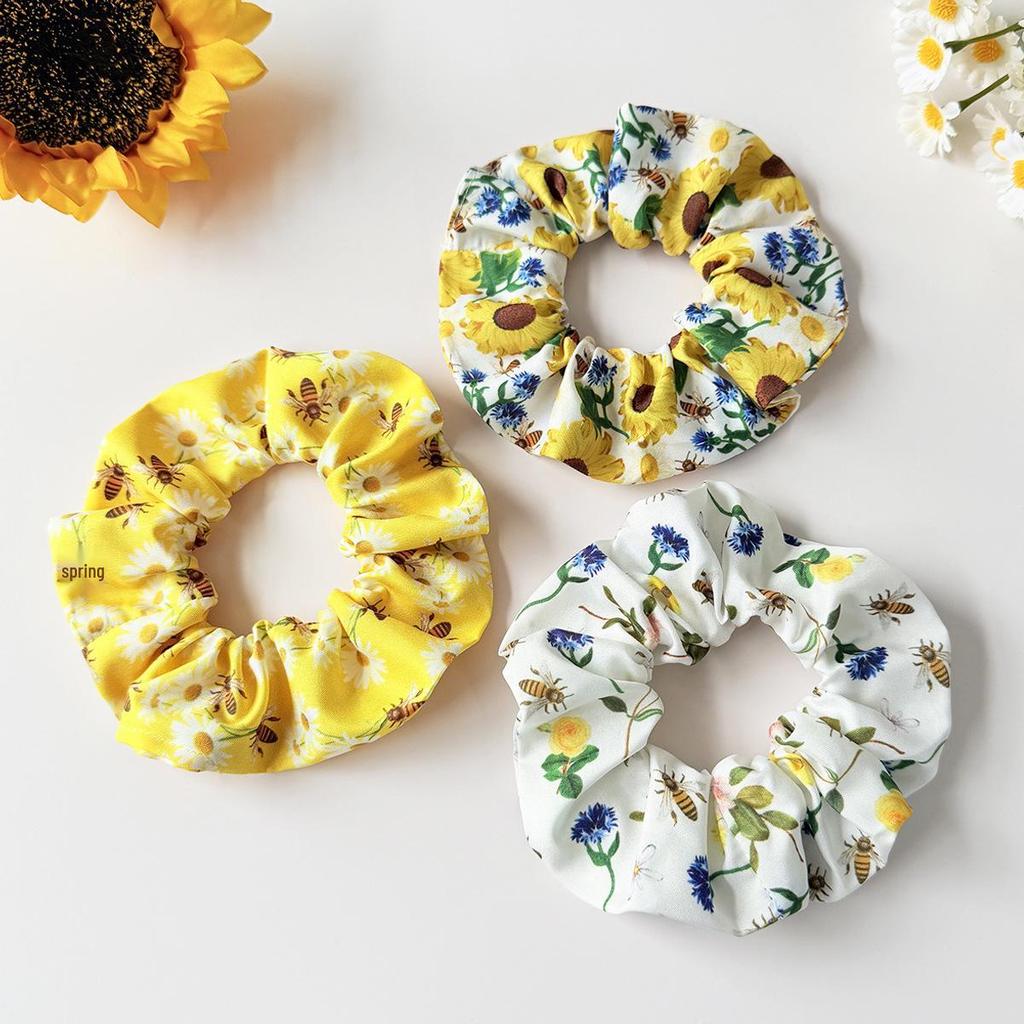 Floral Bee Print Scrunchie: High-Elastic Hair Tie for Women
