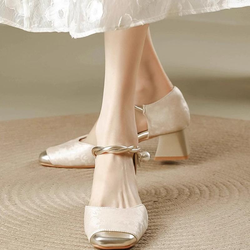 Baotou sandals women's hollow bridesmaids wedding shoes thick heel single shoes square head with cheongsam high heels