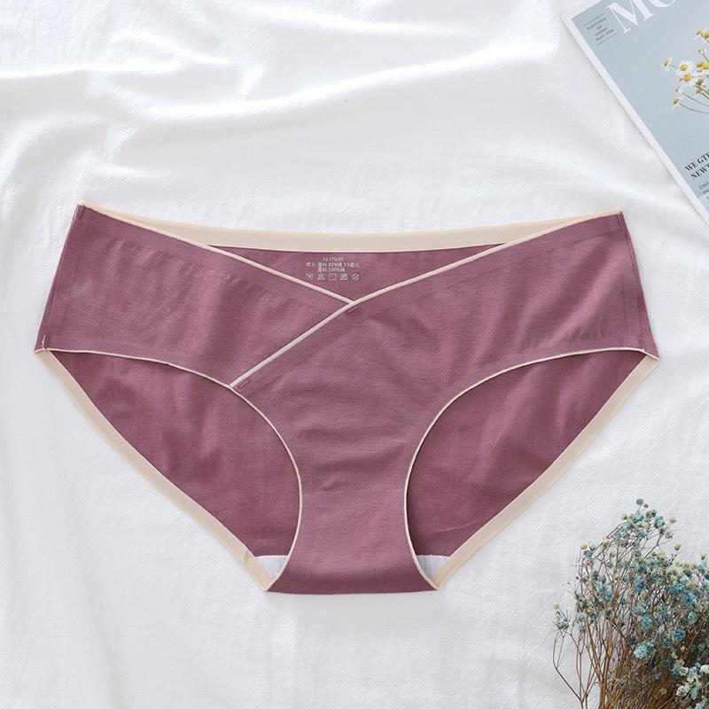 Baumwoll-Umstandsslip mit niedrigem Bund, antibakteriellem Zwickel und nahtloser Bauchstütze für die frühe bis mittlere bis späte Schwangerschaft.