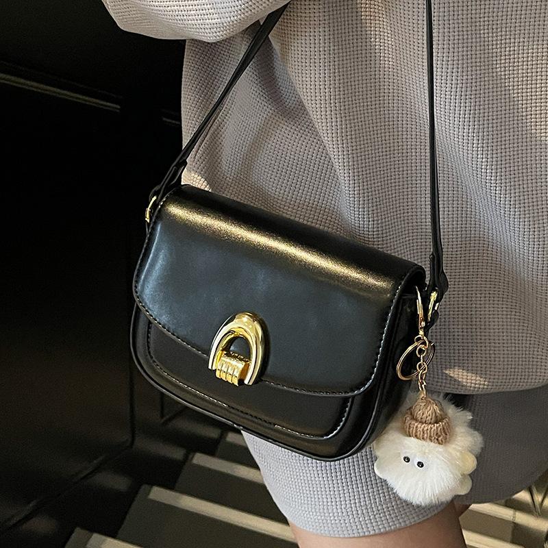 Hot Sale French Retro Casual Simple Style Saddle Bag Temperament Versatile Women's Commuter Shoulder Crossbody Bag