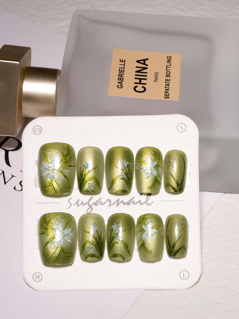 Butterfly & Cat Eye Wearable Nail Kit - Cute Short Manicure Pieces