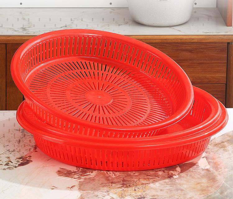 Festive Red Round Plastic Drying Sieve for Household Use