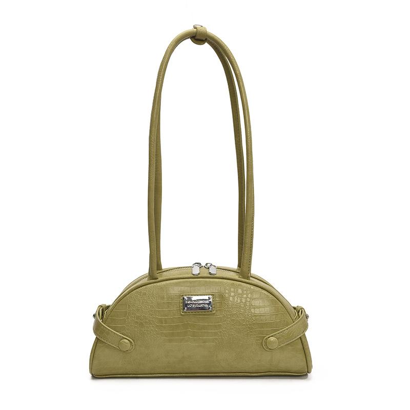 This year, Korean niche crocodile pattern underarm Boston bag temperament, foreign style, personalized commuting shoulder women's bag is popular.