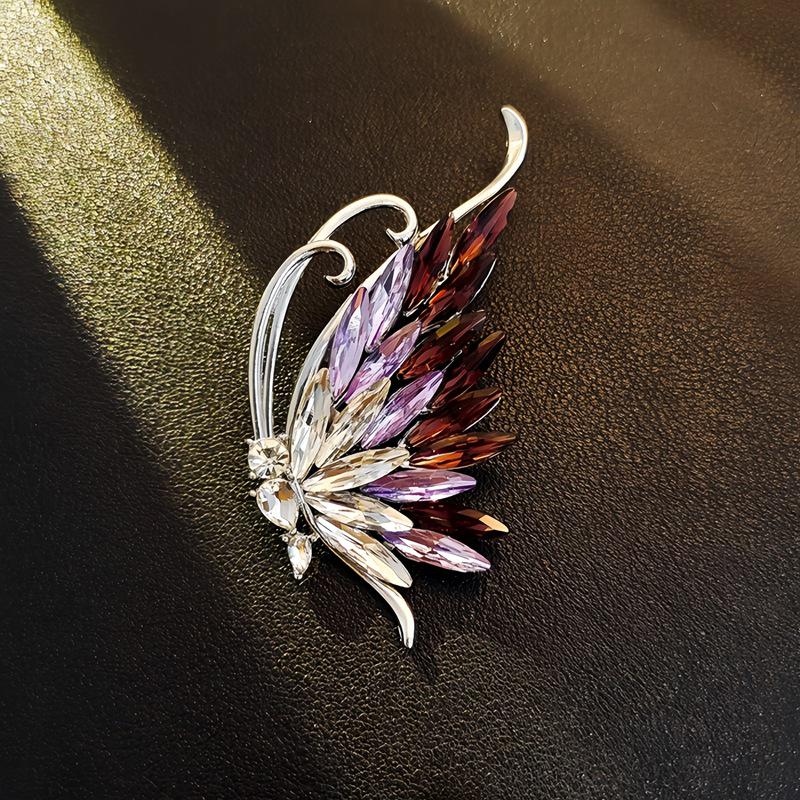 

Элегантная брошь-животное со стразами: Дизайн цветов высокого класса для женских пальто и аксессуаров