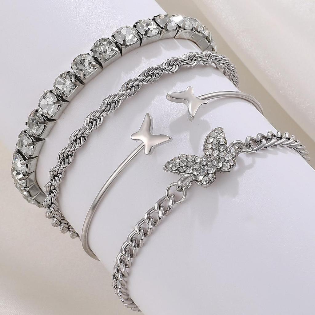 Set de Pulseras de Diamantes de Aleación: Pulseras Punk Apilables de Estilo Europeo y Americano para Mujer (4 piezas)