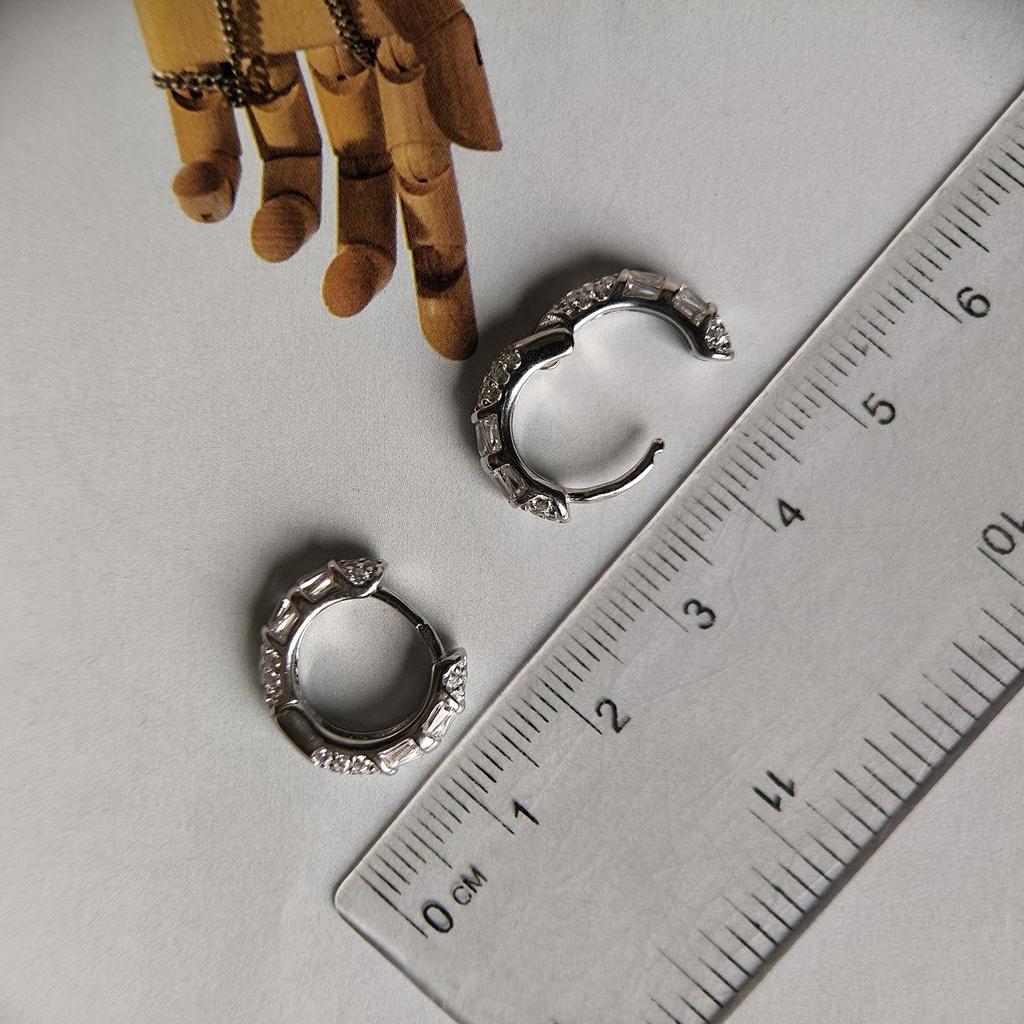 Серебряные серьги с фианитами (2186588)