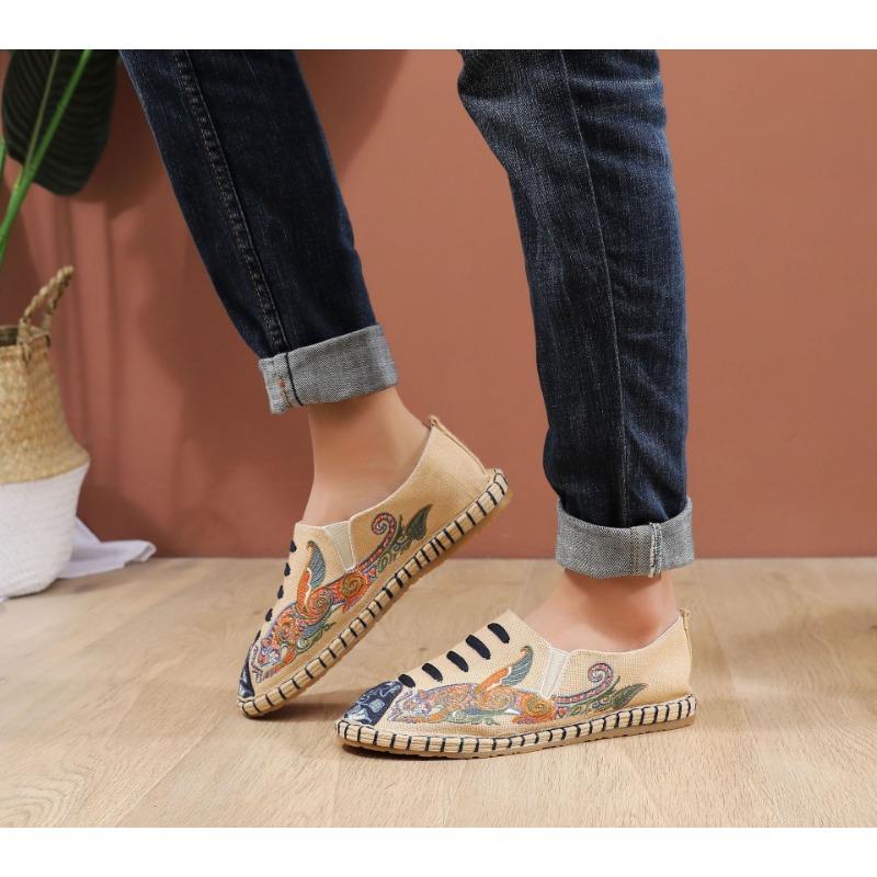 Chinese-style Embroidered Multi-layered Sole Cloth Shoes for Both Men and Women, Ethnic-style Embroidered Cloth Shoes