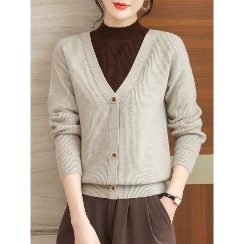 Women's New Style Loose and Fashionable Two-piece High-end Knitted Inner Base Shirt