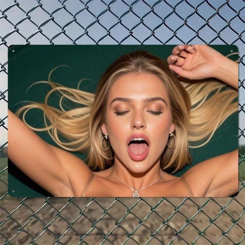 Pin-Up Girl Tin Plates, Garage Workshop Metal Decor 20x30cm