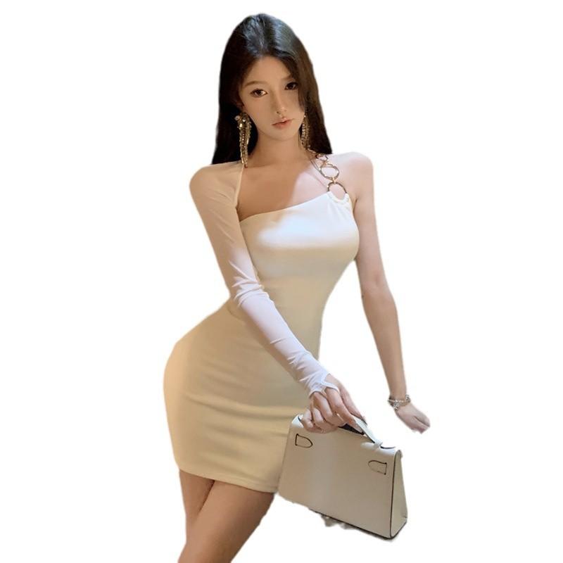 2025 mode temperament sexy asymmetrische schräge schulter schnalle dünnes kleid frauen
