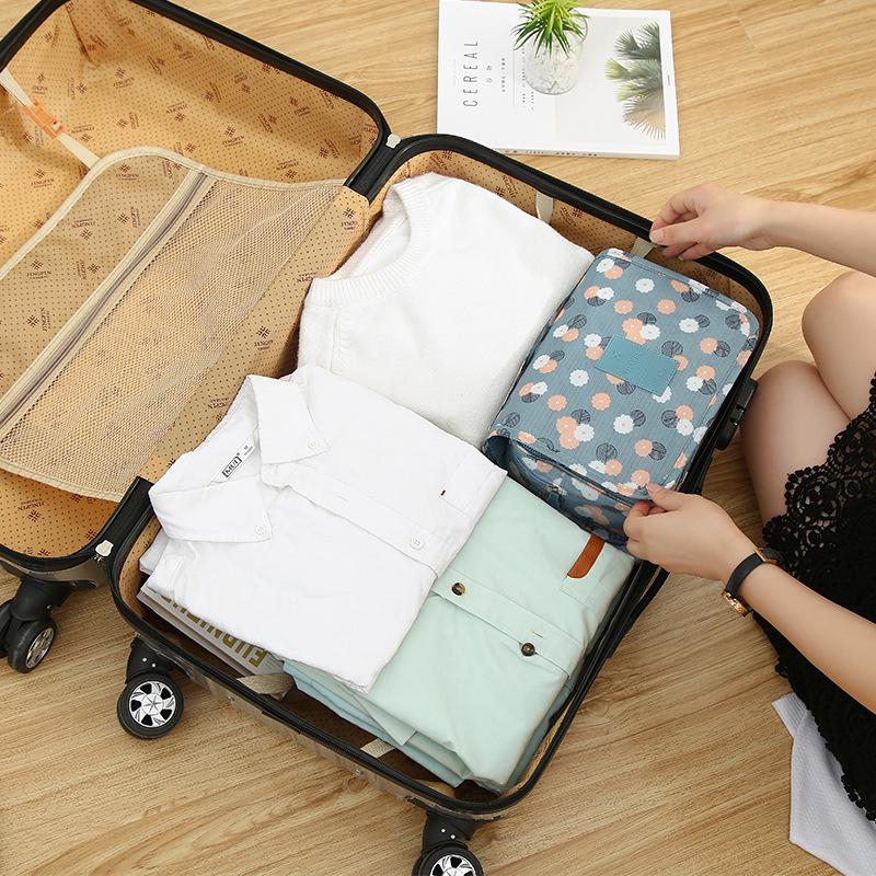 Waterproof Large Capacity Makeup Bag with Hook – Multifunctional Travel Cosmetics Storage
