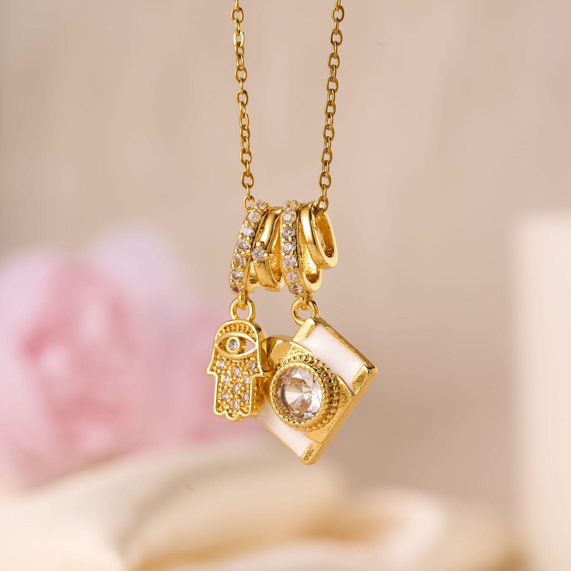 

1pc Stainless Steel Aurora Star Pearl Radiant Star Pendant Necklace, With Tiny Crystals, Dreamlike Sparkle Design, Gift For Wife, Female Friends,