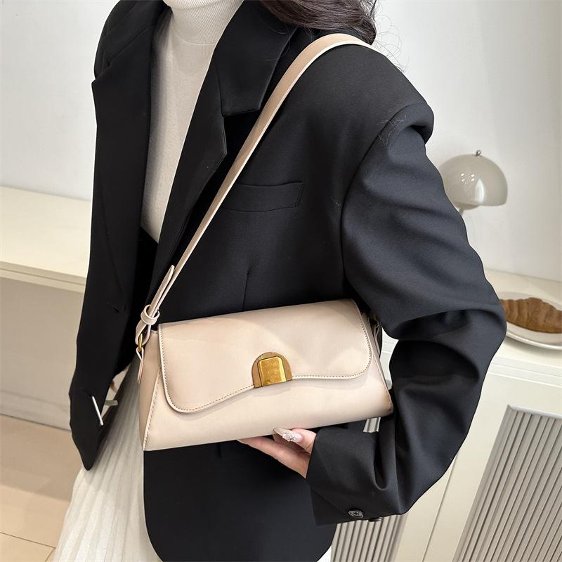 Retro baguette underarm bag women's 2025 new niche fashion high-end shoulder bag versatile messenger small square bag