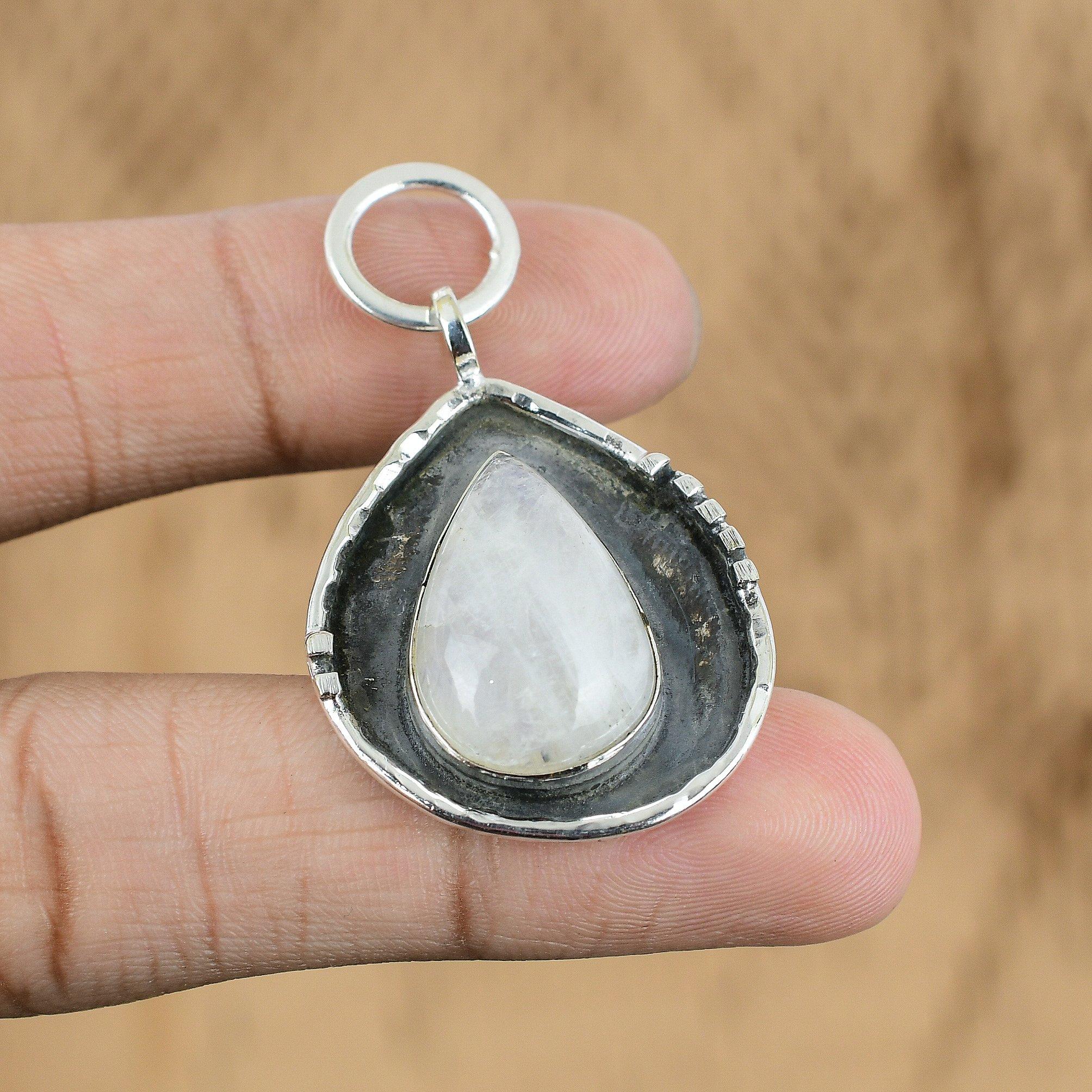 

Natural Rainbow Moonstone Gemstone Pendant 925 Sterling Silver Jewelry For Women