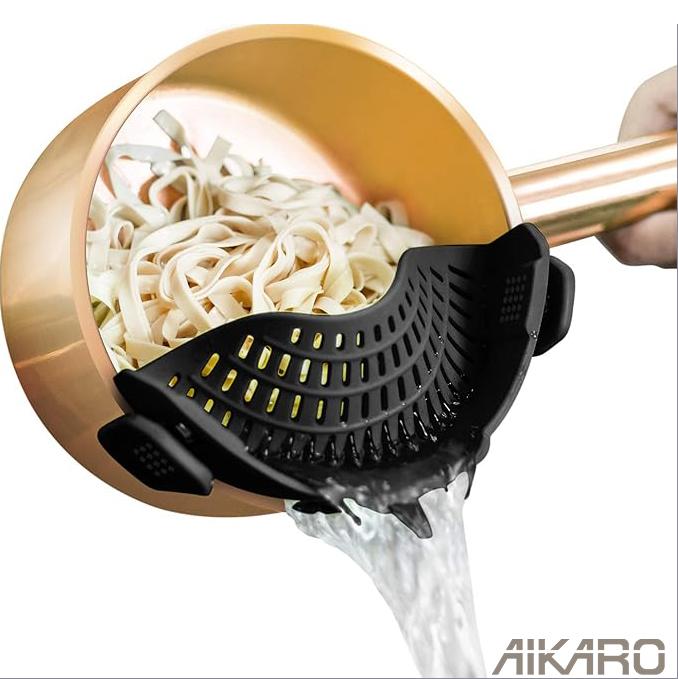 

Clip On Strainer Silicone for All Pots and Pans, Pasta Strainer Clip on Food Strainer for Meat Vegetables Fruit Silicone Kitchen Colander чорний