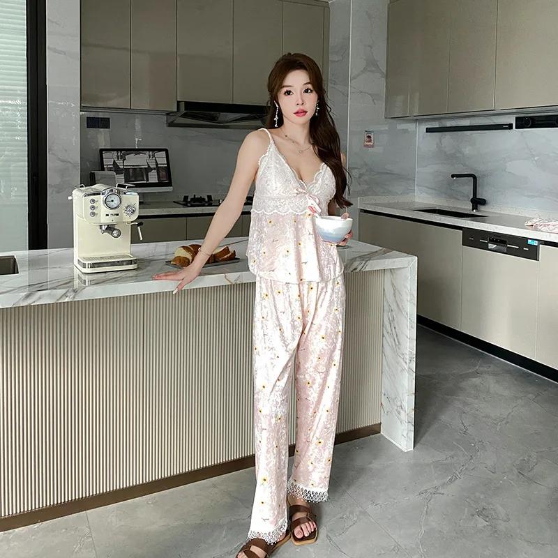 3-teiliges Pyjama-Set Hosenträger Robe Feminine Spitze Pyjama Herbst und Winter Samt Hausanzug Pyjama Freizeitkleidung