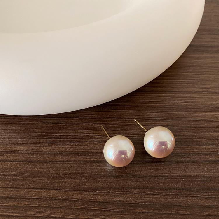 Minimalist Cold Wind Pearl Stud Earrings Female French Retro Hepburn Style Simple Versatile Temperament Earrings Internet Celebrity Earrings