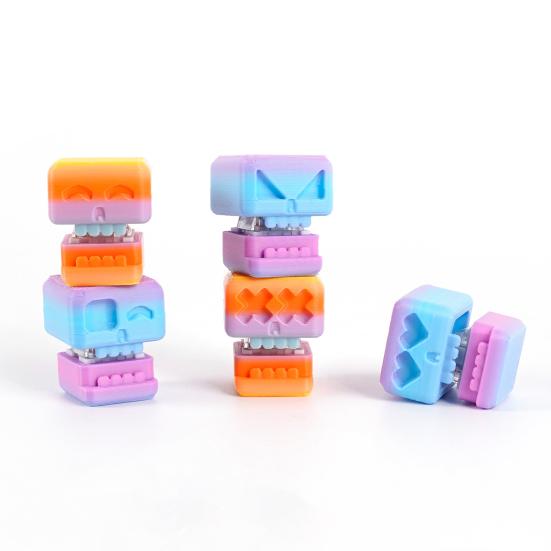 9 Pcs Skull Fidget Clicker Toy 3D-Printed Skull Stress Relief Toy Gradient Color Keyboard Clicker Fidget Button for Office Workers Anxiety Relief